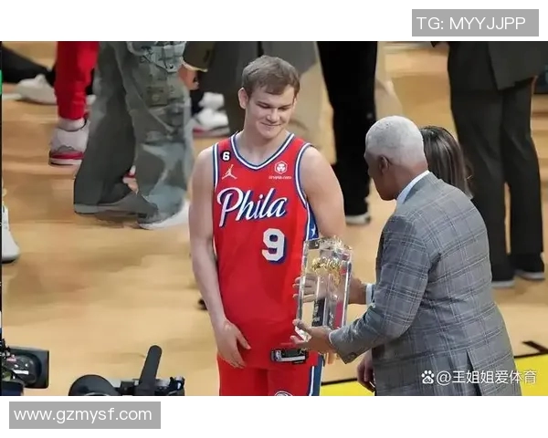 三届扣篮王遭遇裁员危机NBA生涯或将面临终结挑战 三届扣篮王遭遇裁员危机NBA生涯或将面临终结挑战